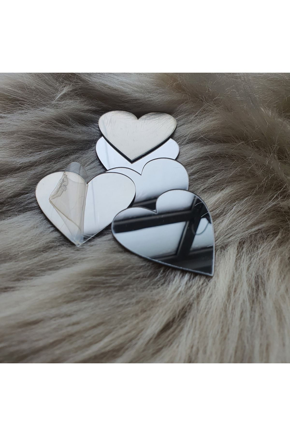 ZypheraDesign Dekoratif Kalp Şekli Pleksi Ayna (kendinden Yapışkanlı) 10 X 10 Cm 2 Adet